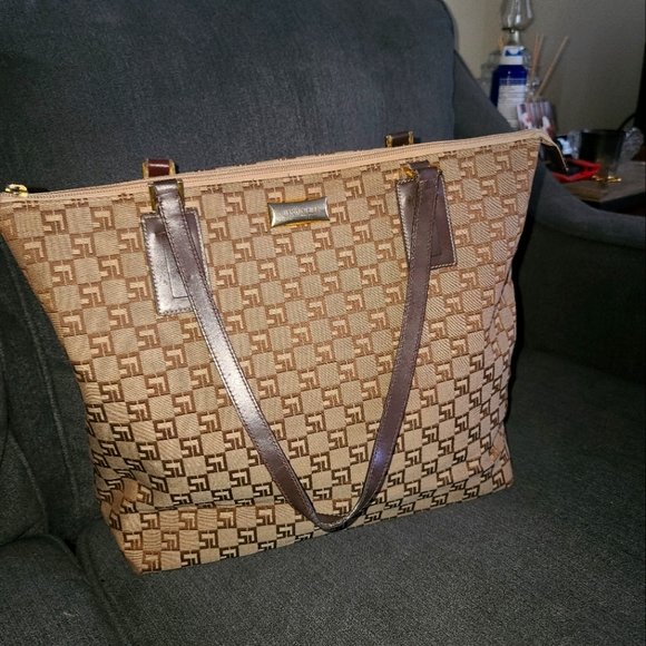 St. John Handbags - St John logo tote bag